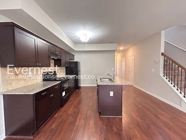 Building Photo - 1598 Iris Walk