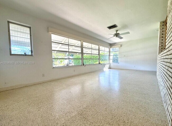 Foto del edificio - 1235 Jefferson St
