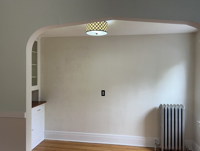 Cozy dining room or office space. - 61 Hirschfield Dr