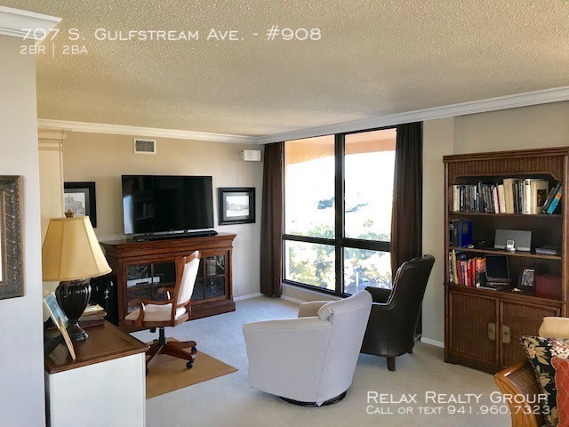 Building Photo - 707 S Gulfstream Ave