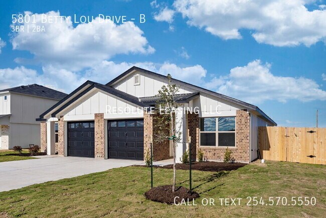 Building Photo - 5801 Betty Lou Dr