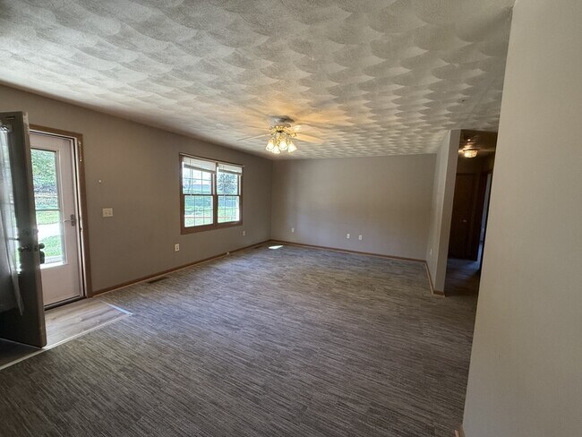 Building Photo - 272 Jackson St