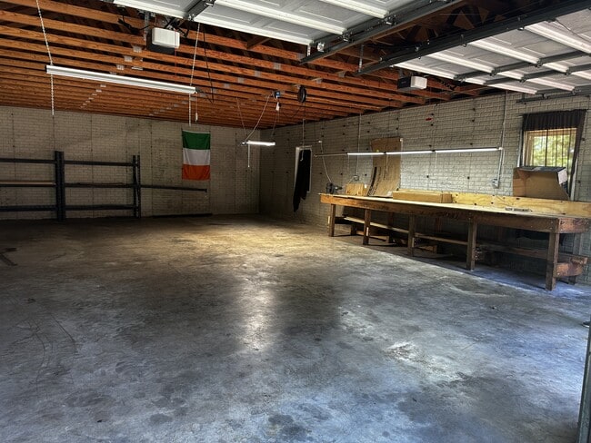 Building Photo - 26578 MO-5