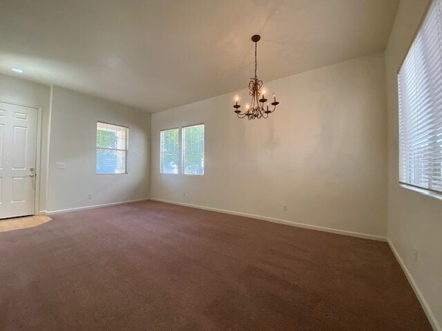 Building Photo - Charming 5 bedroom 2.5 bathroom home located in Natomas!