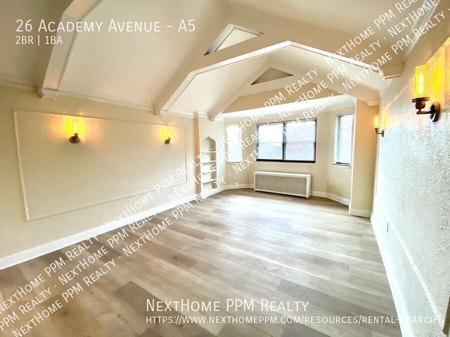 Primary Photo - Great Space! Large 2 Bedroom, laundry in u...