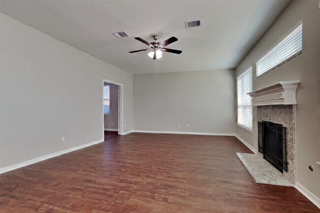 Foto del edificio - 3242 Enchanted Hollow Ln