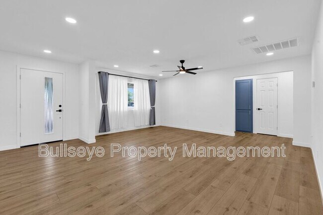 Foto del edificio - 3138 W Elm St