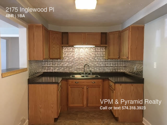 Building Photo - 2175 Inglewood Pl