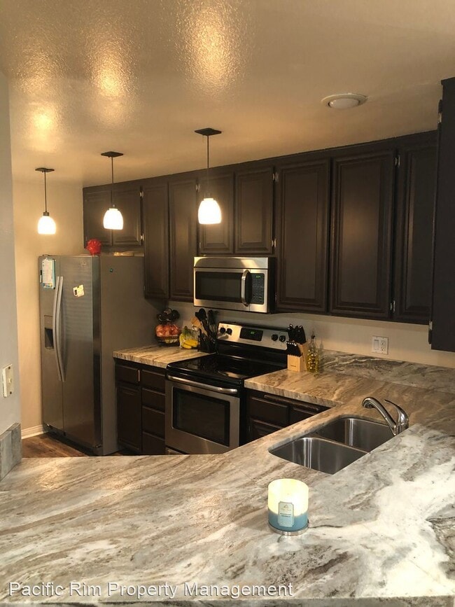Building Photo - 3 br, 2.5 bath House - 13891 Pinkard Way #80