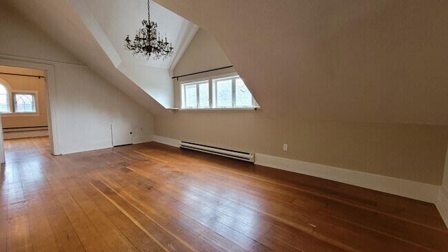 Living Room - 420 N Tacoma Ave
