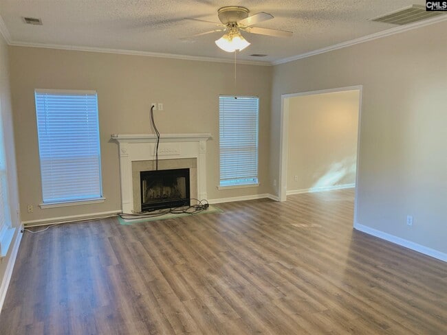 Building Photo - 437 Hayfield Ln