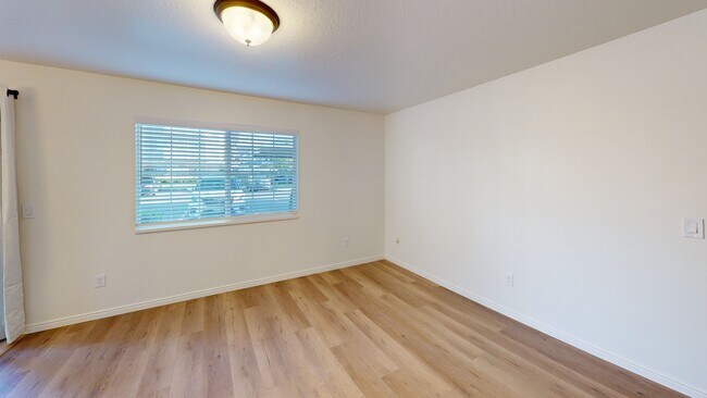 Sala de estar - 1075 W 1360 S