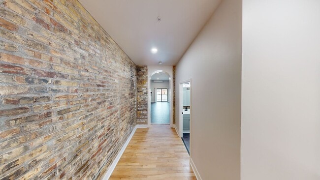 Foto del edificio - 1030 S Holmes St