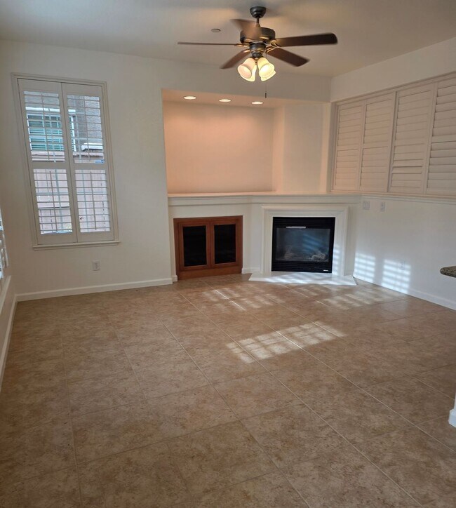Foto del edificio - 1815 Wind Ranch Rd
