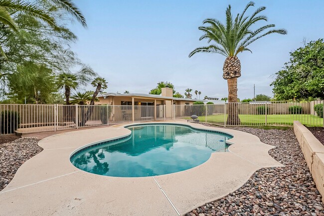 Building Photo - 85254! Four Beds with POOL!