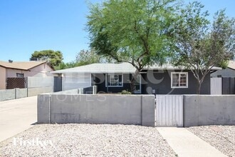 Building Photo - 4319 N 15th Ave