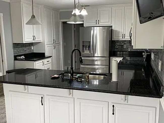 Foto del edificio - 3/2.5 bath home with large yard!