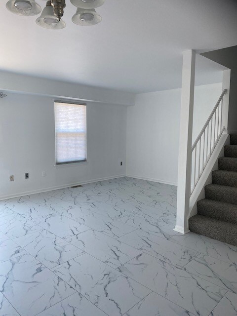 Building Photo - 7871 Hidden Creek Way