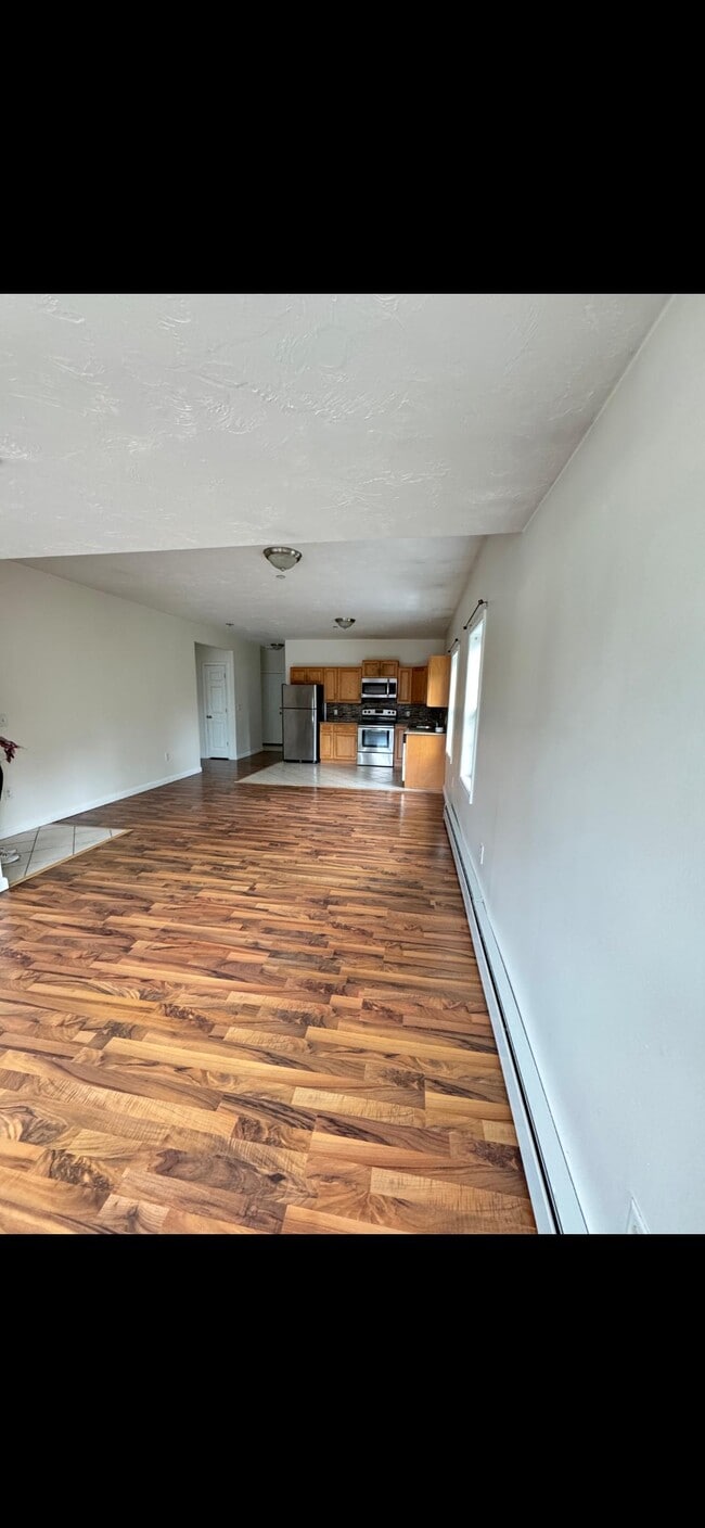 Living Room & Kitchen - 14 Brandon Rd