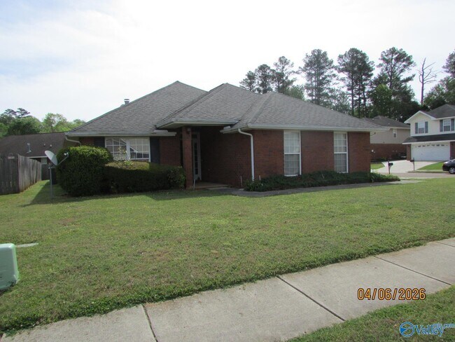 Building Photo - 226 Shadow Ct SW