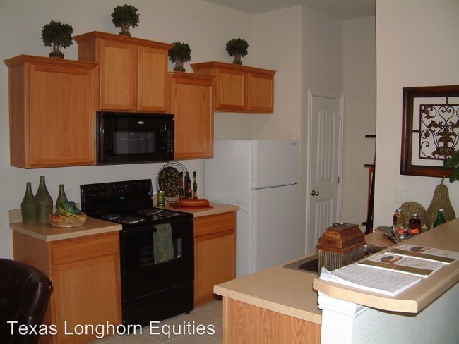 Building Photo - 1204-1206 Sironia Trail