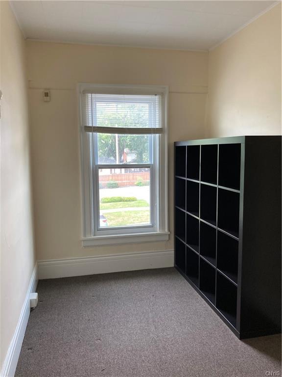 4 Cottage St, Auburn, NY 13021 Room for Rent in Auburn, NY