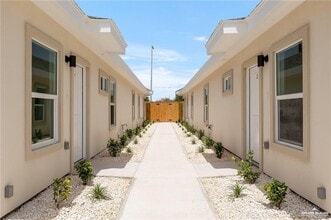 Building Photo - 9 Puffin Ave