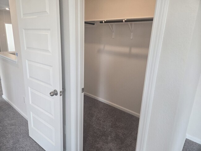 Foto del edificio - 3302 Brushy Marsh Dr