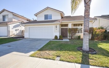 Building Photo - 420 Primrose Way