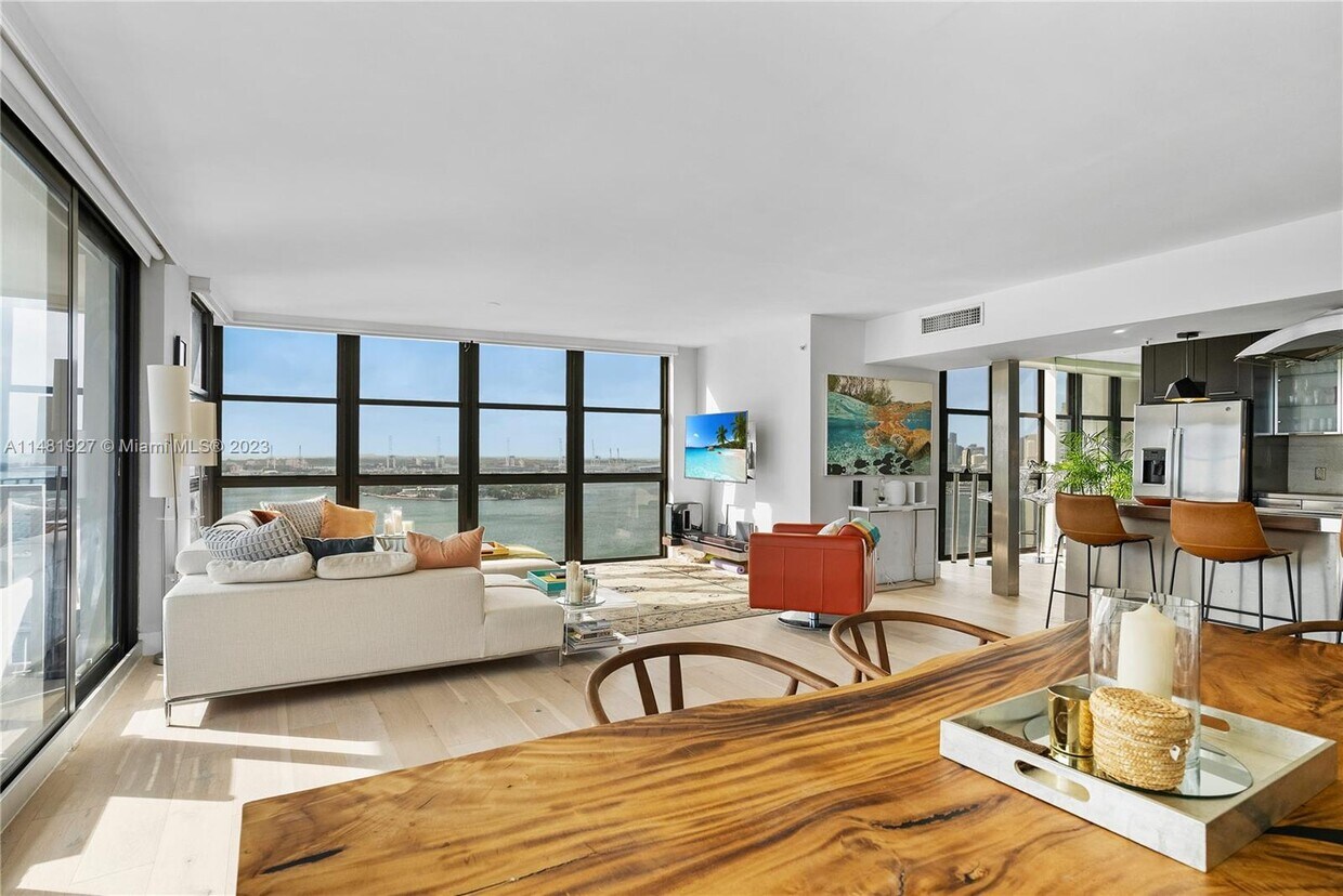 Foto principal - 9 Island Ave