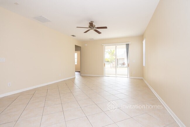 Building Photo - 15306 Skip Jack Loop