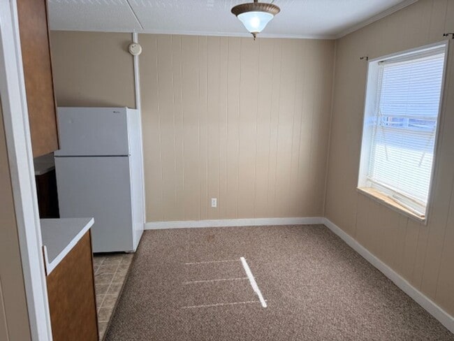 Foto del edificio - Maryville 37803 - 1 bedroom 1 bath apartment - call Troy Adams 865-233-6949