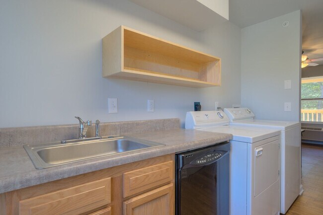 Foto del edificio - Blacksburg Homestay Village