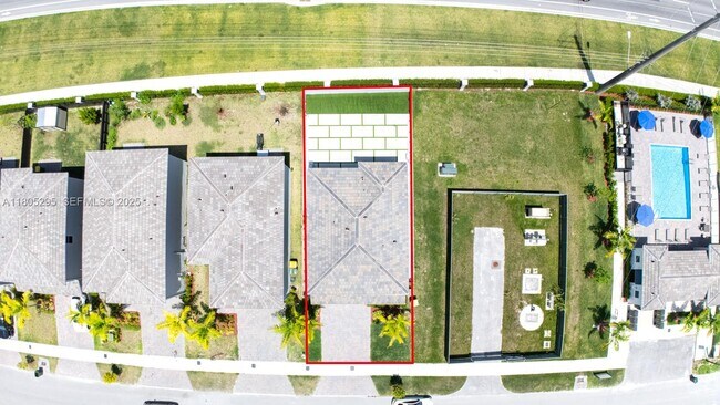 Foto del edificio - 715 SE 17th Ave