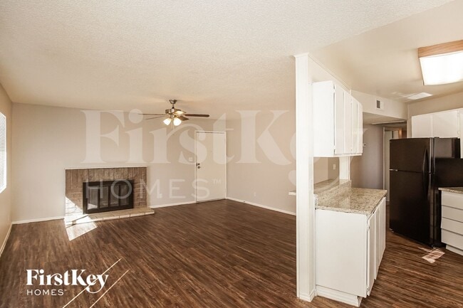 Foto del edificio - 5260 Saratoga Dr