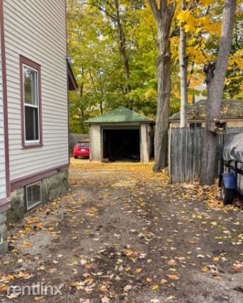 Foto del edificio - 4 br, 2 bath House - 812 Oak St