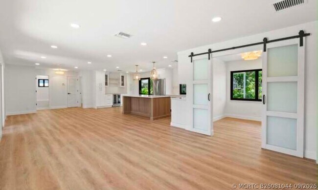Foto del edificio - 128 Norfolk Rd