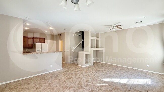 Building Photo - 6710 E University Dr