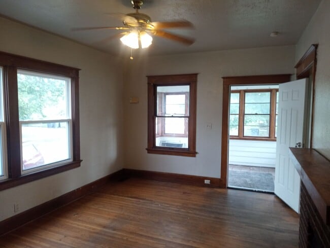 Foto del edificio - 1525 Kelsey Ave