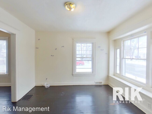 Building Photo - 3 br, 1 bath House - 349 Genesee Street