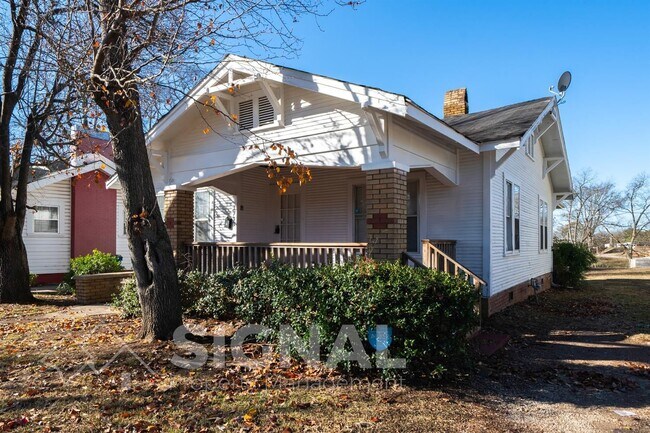 Foto del edificio - 1738 Damon St