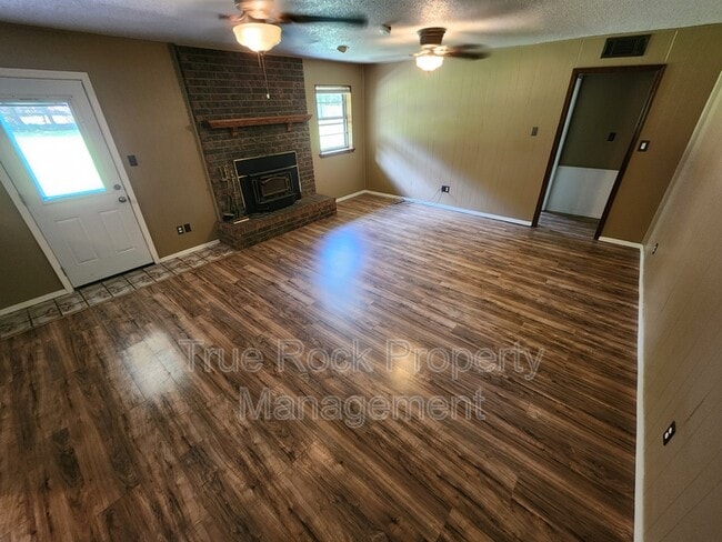 Building Photo - 14431 County Rd 3587