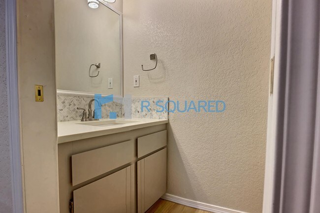 Foto del edificio - 1850 Grant Ave S