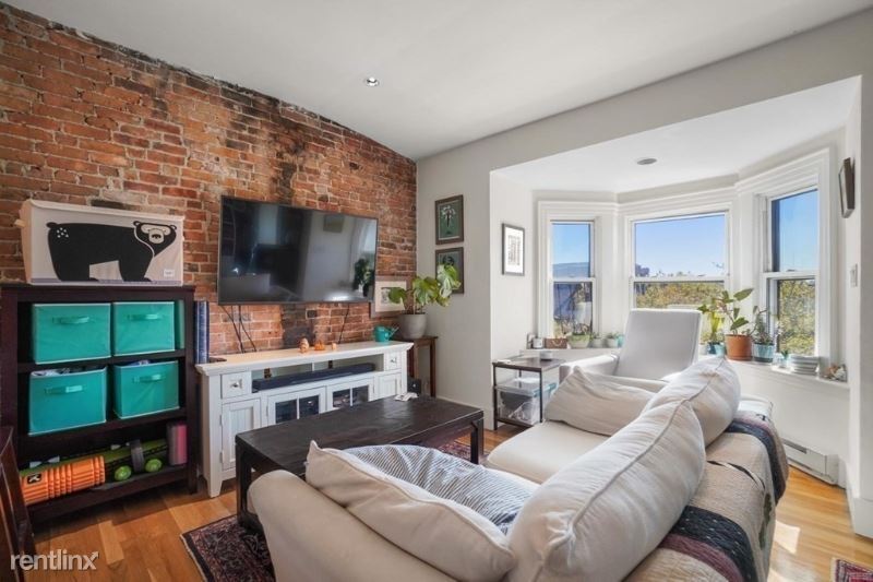Primary Photo - 1 br, 1 bath Condo - 191 Warren Ave 4 Unit 4