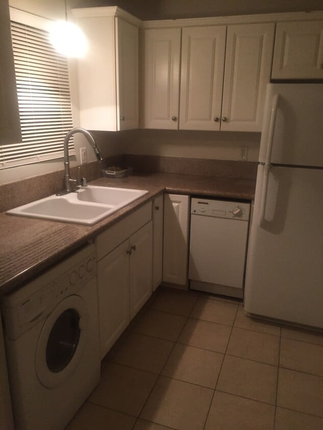 Foto principal - 1066 Gladys Ave