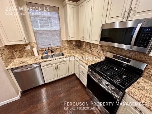 Foto del edificio - 2364 Wharton Ln