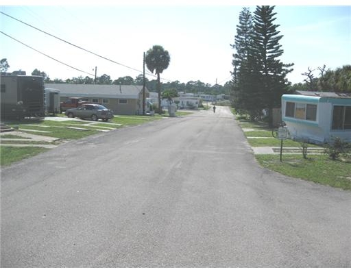Foto del edificio - 6545 N US Hwy 1