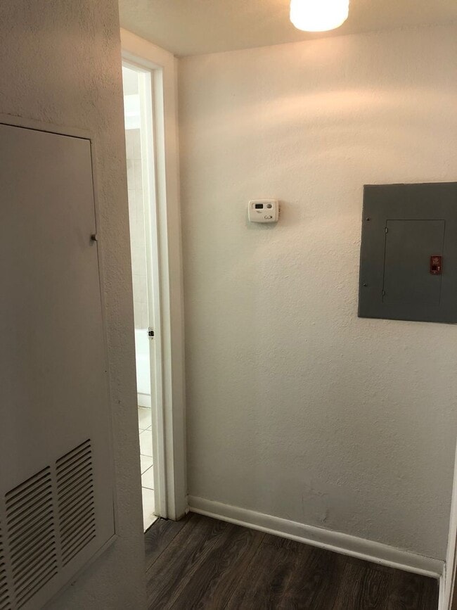 Foto del edificio - Lexington place One bedroom Condo