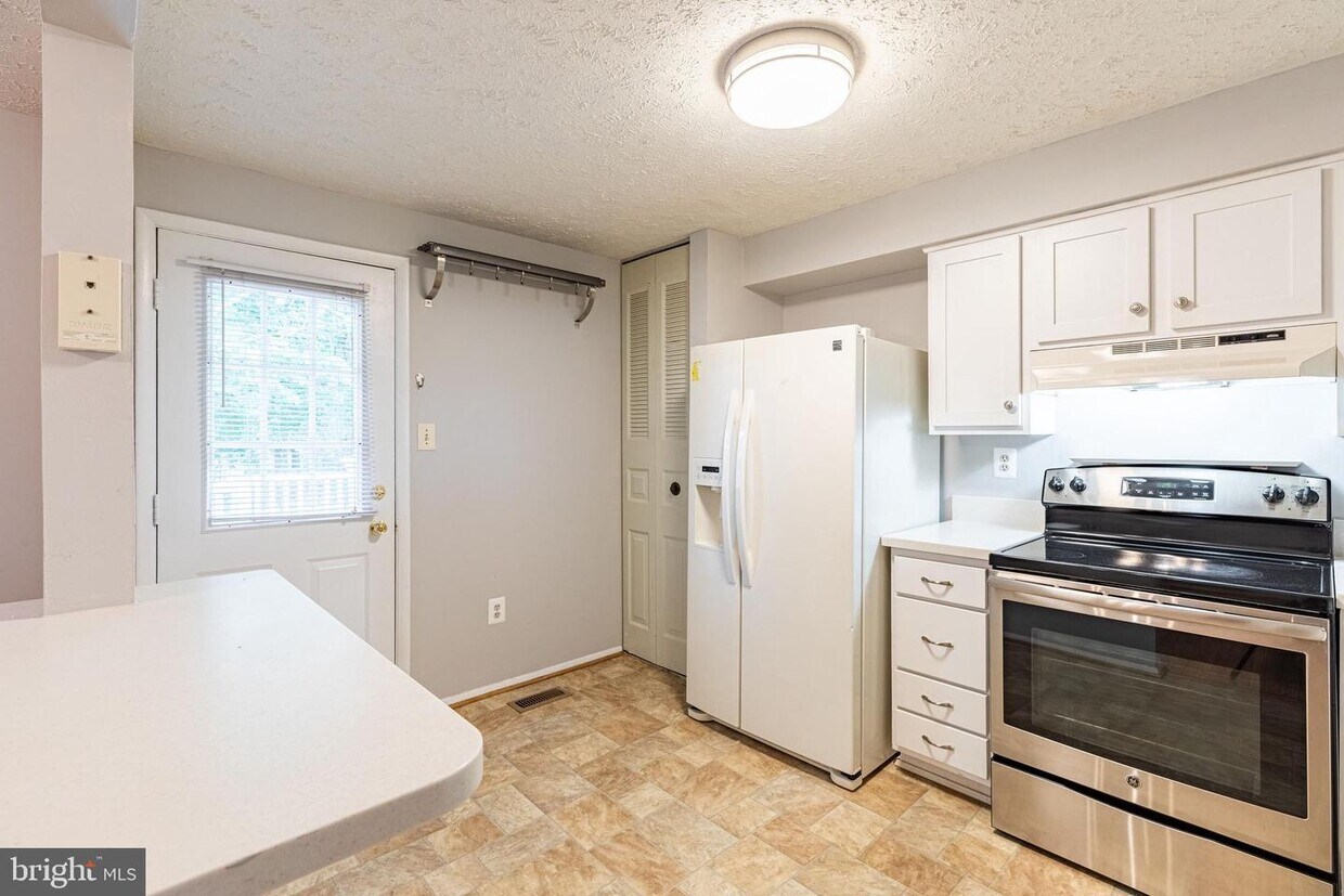 Primary Photo - 17137 Moss Side Ln