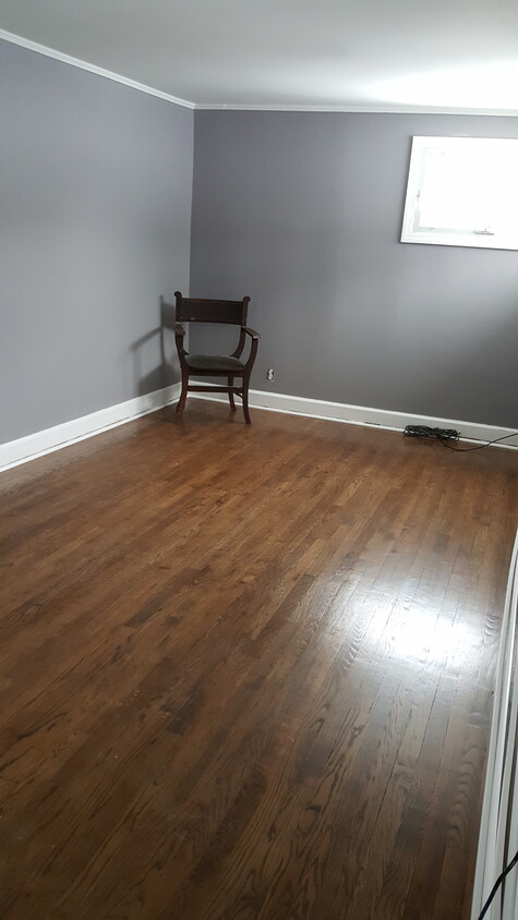 Primary Photo - 137 Mill St